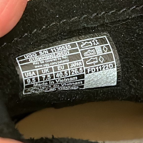 UGG Josefene Cuff Short Boot NWOB - 9.5 - Picture 5 of 9